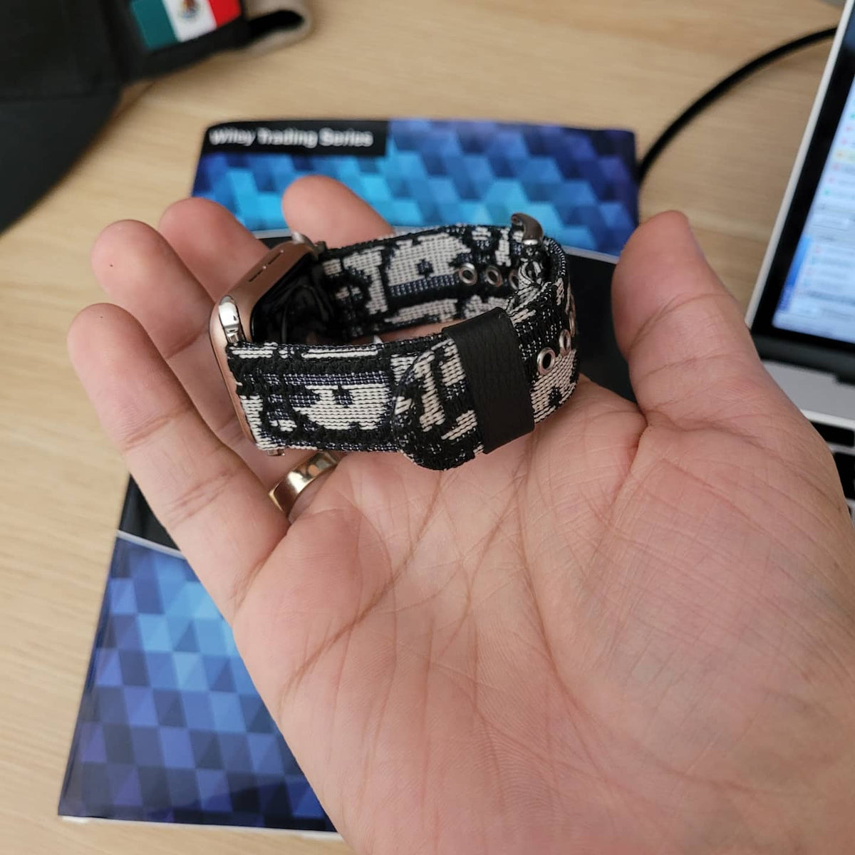 custom hand made Apple Watch band – cesarsshop