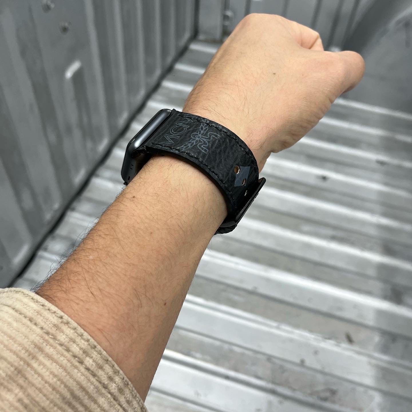 Classic custom apple watch band – cesarsshop